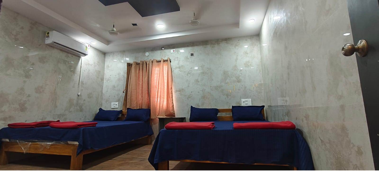 Double Bed